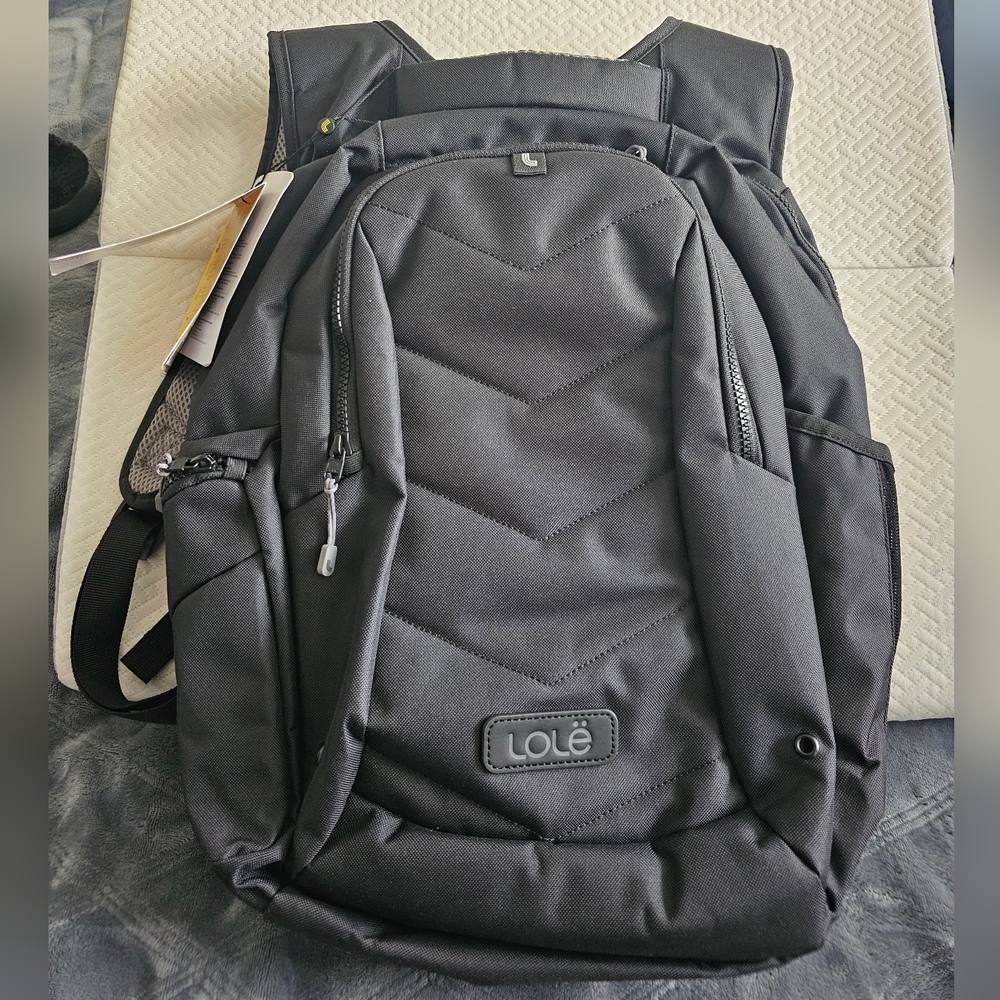 Lolë Padded Unisex Backpack 🎒